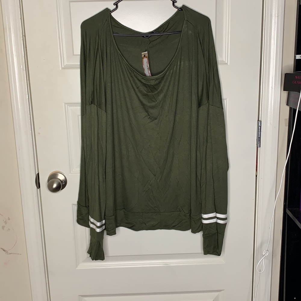 PLUS set Olive Green Lounge Around Set